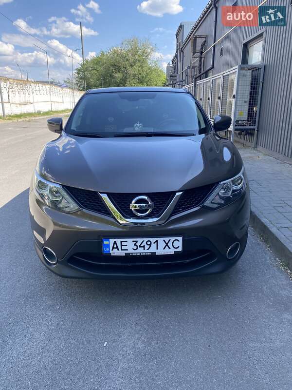 Внедорожник / Кроссовер Nissan Qashqai 2017 в 