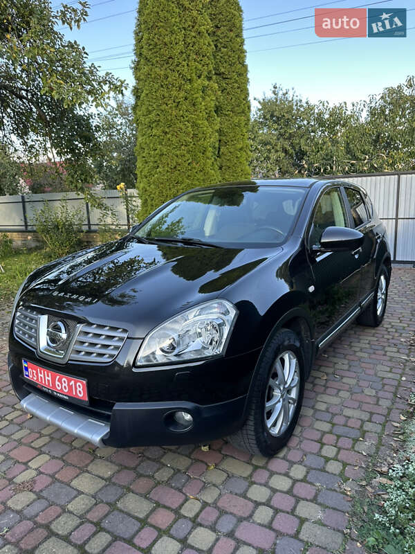 Внедорожник / Кроссовер Nissan Qashqai 2009 в 