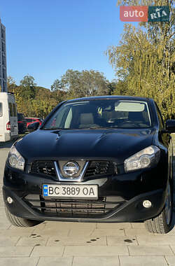 Позашляховик / Кросовер Nissan Qashqai 2010 в Самборі