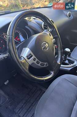 Внедорожник / Кроссовер Nissan Qashqai 2011 в 