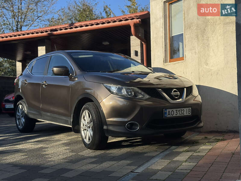 Внедорожник / Кроссовер Nissan Qashqai 2017 в Мукачево