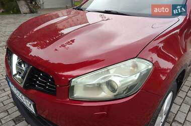 Внедорожник / Кроссовер Nissan Qashqai 2010 в 