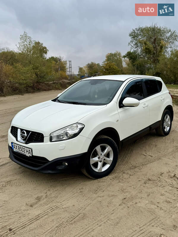 Внедорожник / Кроссовер Nissan Qashqai 2011 в Харькове