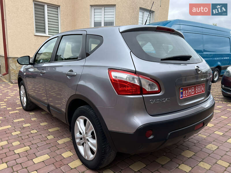 Внедорожник / Кроссовер Nissan Qashqai 2010 в Тернополе