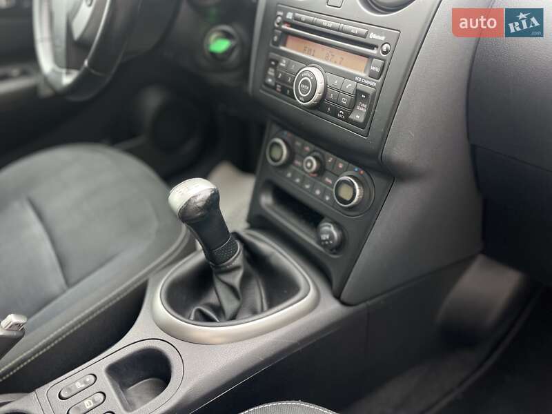 Внедорожник / Кроссовер Nissan Qashqai 2010 в Сумах