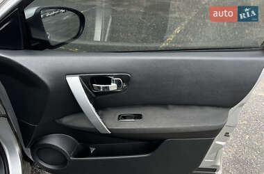 Внедорожник / Кроссовер Nissan Qashqai 2008 в 