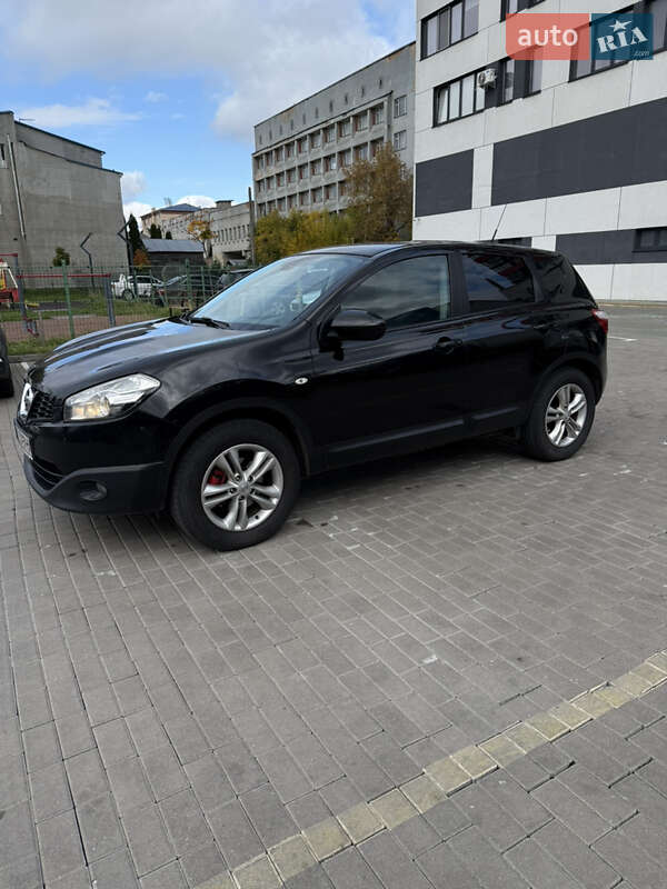 Внедорожник / Кроссовер Nissan Qashqai 2010 в Ровно