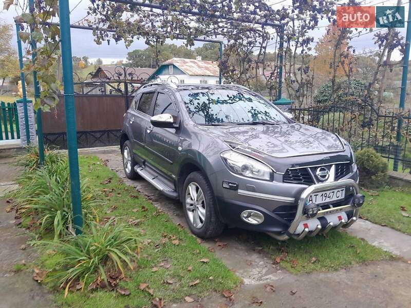 Позашляховик / Кросовер Nissan Qashqai 2012 в 