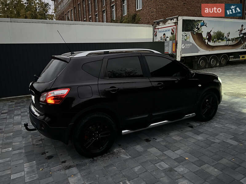 Позашляховик / Кросовер Nissan Qashqai 2011 в Старокостянтинові