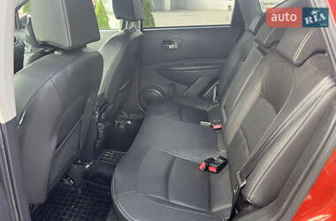 Внедорожник / Кроссовер Nissan Qashqai 2009 в 
