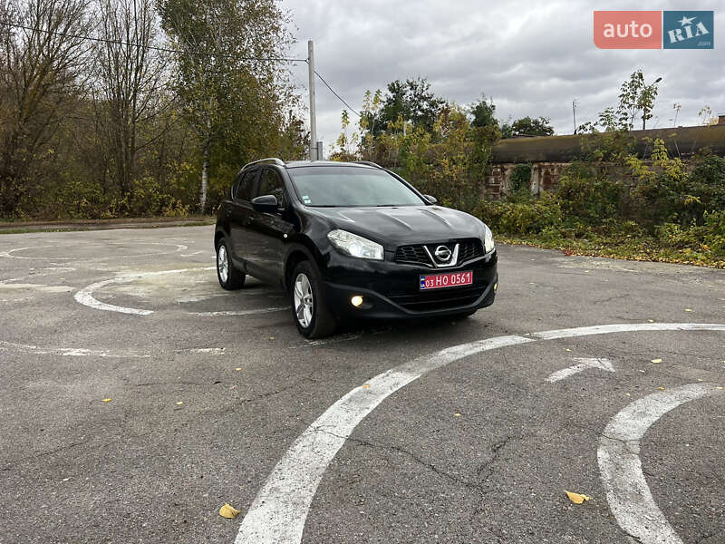 Внедорожник / Кроссовер Nissan Qashqai 2010 в Конотопе