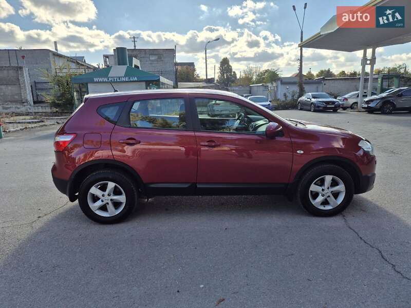 Внедорожник / Кроссовер Nissan Qashqai 2012 в Днепре