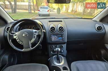 Внедорожник / Кроссовер Nissan Qashqai 2012 в 