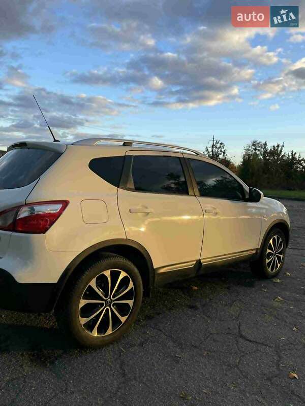 Внедорожник / Кроссовер Nissan Qashqai 2012 в Владимире