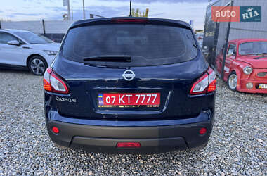 Внедорожник / Кроссовер Nissan Qashqai 2010 в 