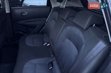 Внедорожник / Кроссовер Nissan Qashqai 2010 в 
