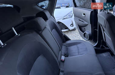 Внедорожник / Кроссовер Nissan Qashqai 2010 в 