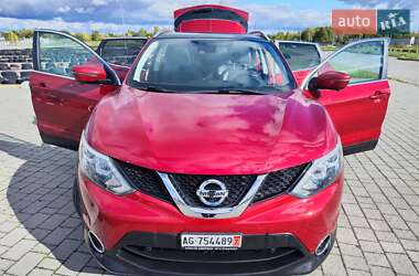 Внедорожник / Кроссовер Nissan Qashqai 2015 в 