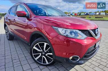 Внедорожник / Кроссовер Nissan Qashqai 2015 в 
