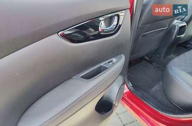 Внедорожник / Кроссовер Nissan Qashqai 2015 в 