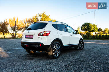 Внедорожник / Кроссовер Nissan Qashqai 2012 в 