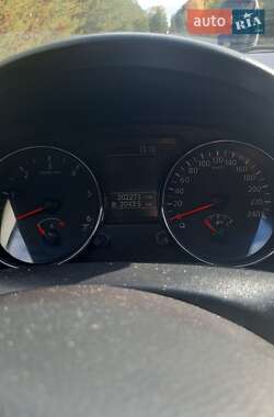 Внедорожник / Кроссовер Nissan Qashqai 2012 в 