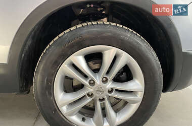 Внедорожник / Кроссовер Nissan Qashqai 2013 в 