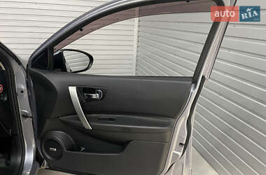 Внедорожник / Кроссовер Nissan Qashqai 2013 в 