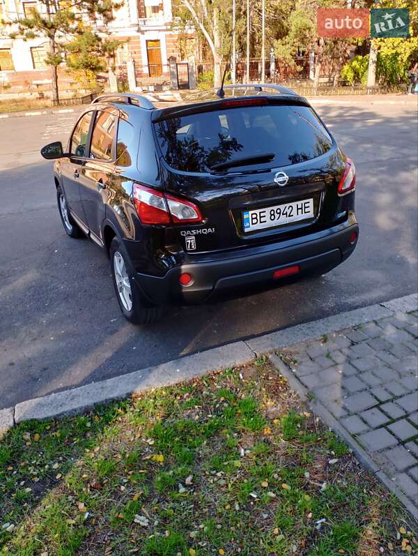 Позашляховик / Кросовер Nissan Qashqai 2010 в Миколаєві