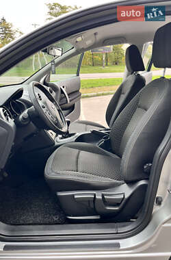 Внедорожник / Кроссовер Nissan Qashqai 2007 в 