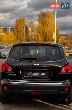 Внедорожник / Кроссовер Nissan Qashqai 2008 в 