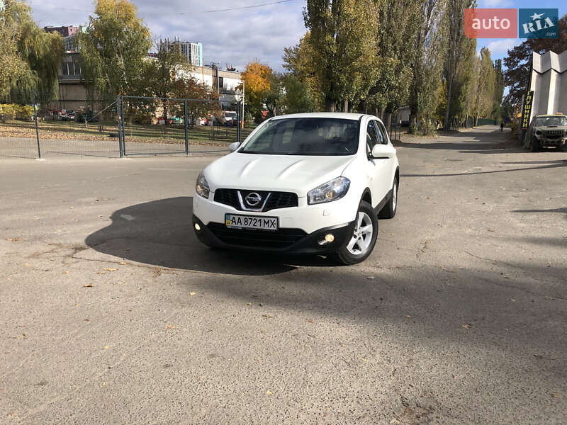 Позашляховик / Кросовер Nissan Qashqai 2013 в Києві фото 2 Позашляховик / Кросовер Nissan Qashqai 2013 в Києві