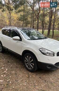 Внедорожник / Кроссовер Nissan Qashqai 2010 в 