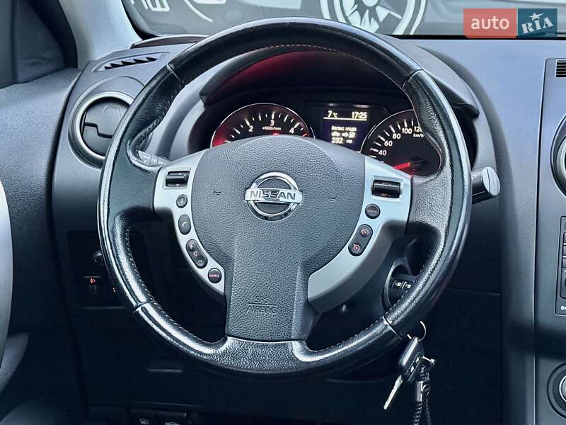 Внедорожник / Кроссовер Nissan Qashqai 2011 в Харькове