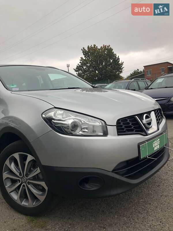 Внедорожник / Кроссовер Nissan Qashqai 2010 в Полтаве