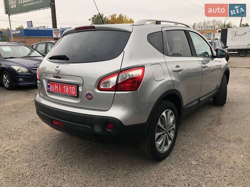 Внедорожник / Кроссовер Nissan Qashqai 2010 в Полтаве