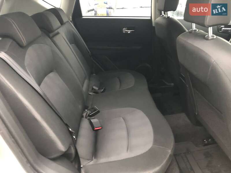 Внедорожник / Кроссовер Nissan Qashqai 2010 в Полтаве