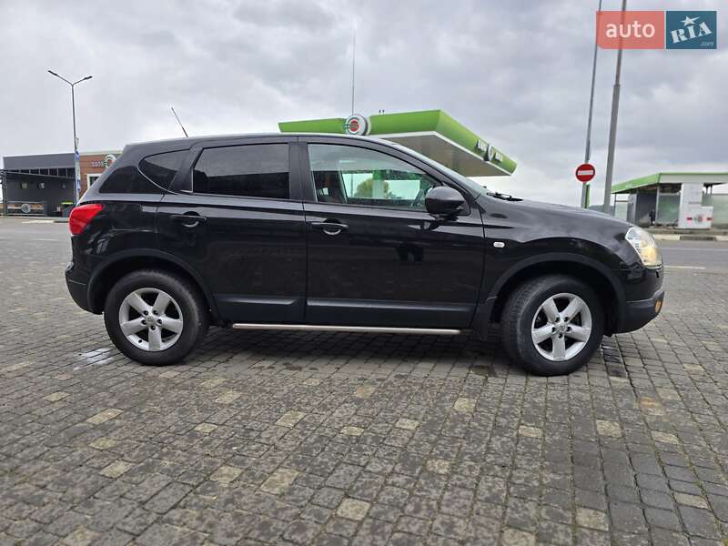 Внедорожник / Кроссовер Nissan Qashqai 2008 в Косове