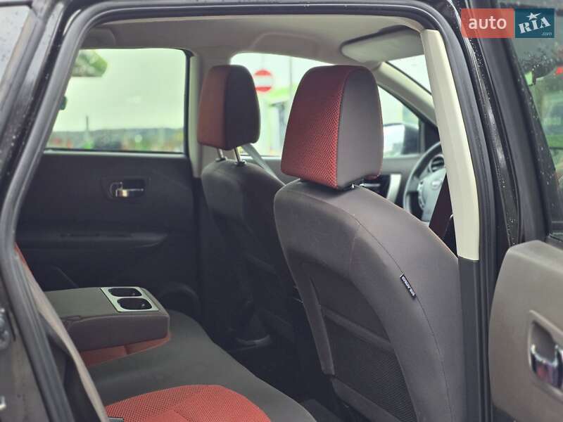 Внедорожник / Кроссовер Nissan Qashqai 2008 в Косове