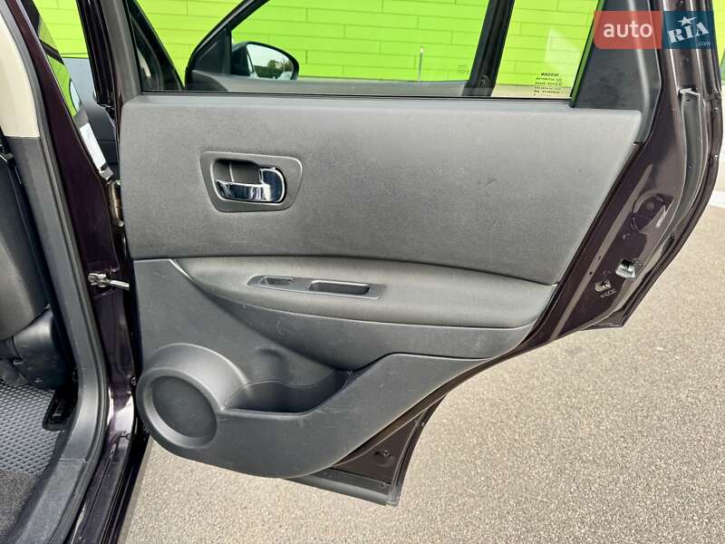 Позашляховик / Кросовер Nissan Qashqai 2013 в Києві фото 40 Позашляховик / Кросовер Nissan Qashqai 2013 в Києві