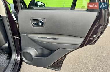 Позашляховик / Кросовер Nissan Qashqai 2013 в 