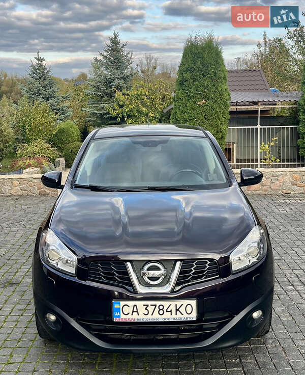 Позашляховик / Кросовер Nissan Qashqai 2011 в Умані