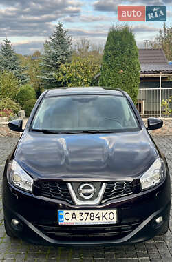 Внедорожник / Кроссовер Nissan Qashqai 2011 в 
