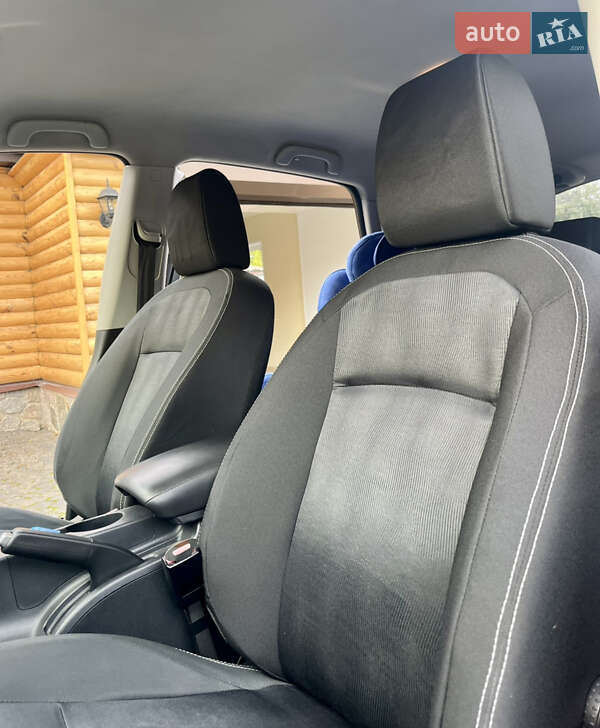 Позашляховик / Кросовер Nissan Qashqai 2011 в Умані