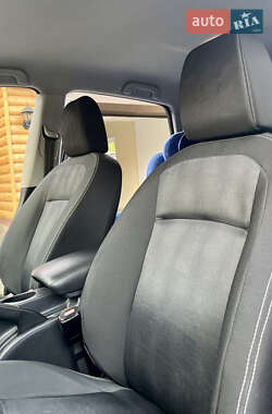 Внедорожник / Кроссовер Nissan Qashqai 2011 в 