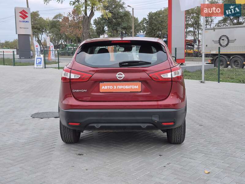Внедорожник / Кроссовер Nissan Qashqai 2016 в Кропивницком
