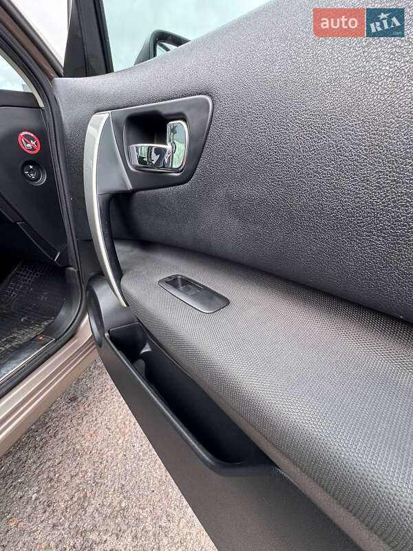 Позашляховик / Кросовер Nissan Qashqai 2012 в Запоріжжі фото 29 Позашляховик / Кросовер Nissan Qashqai 2012 в Запоріжжі