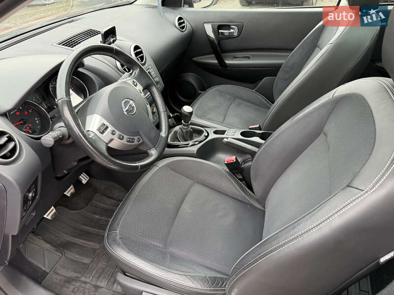 Внедорожник / Кроссовер Nissan Qashqai 2013 в Ровно