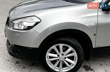 Внедорожник / Кроссовер Nissan Qashqai 2010 в 