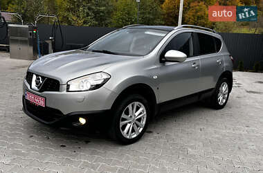 Внедорожник / Кроссовер Nissan Qashqai 2010 в 